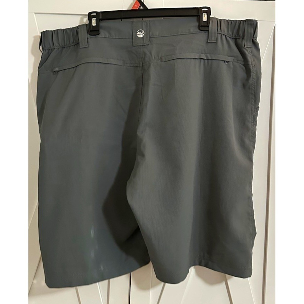 Wrangler Men's Gray Performance Polyester Cargo Shorts Flat Front Zip Pockets